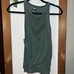 Victoria Sport with mesh V neck Green